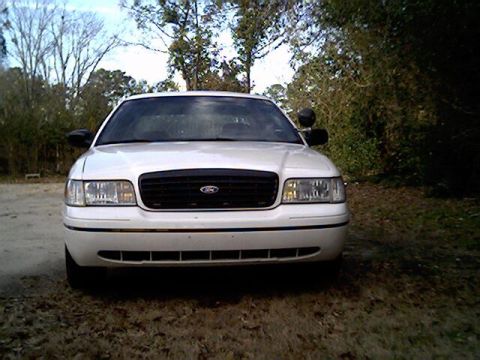 1999 Ford Crown Victoria photo