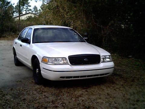 1999 Ford Crown Victoria photo