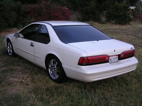 1995 Ford Thunderbird - LR angle shot on the T-Bird