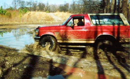 1994 Ford Bronco - Good wheel travel