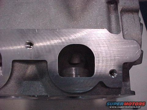1970 Ford Mustang - Bill Coon modified exhaust port.