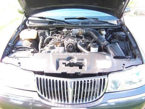 1998 Lincoln Town Car photo