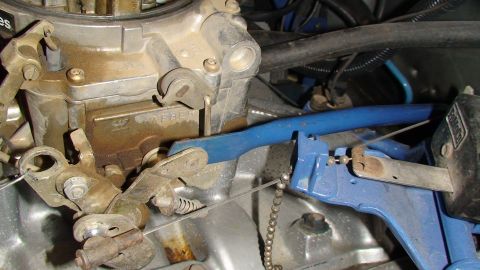 1979 Ford Bronco - Weber carburetor linkage and throttle cables shown in detail.
