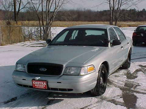 2001 Ford Crown Victoria - Front