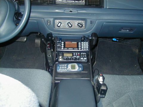2001 Ford Crown Victoria photo