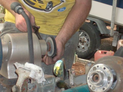 1989 Ford Bronco - polishing