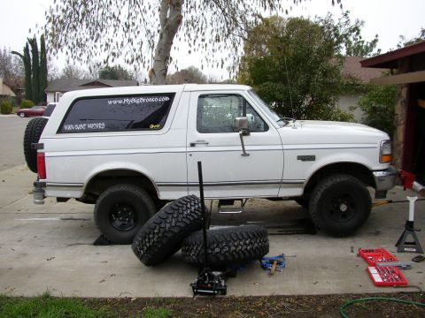 1994 Ford Bronco - The rear is done!!