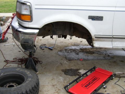 1994 Ford Bronco - This doesn't look good!