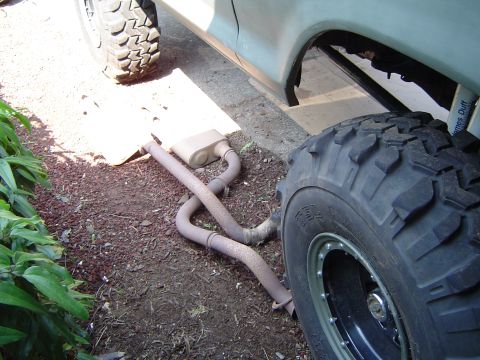 1978 Ford Bronco - Pipes are off