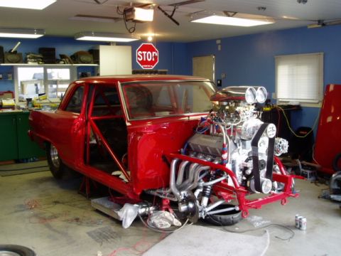 1965 Ford Fairlane - Motor in