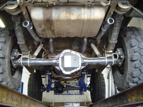 1978 Ford Bronco - Short tailpipes to get the noise out from under the truck
