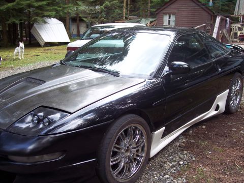1995 Ford Probe - This 1995 Ford Probe GT features a custom hood and body kit.