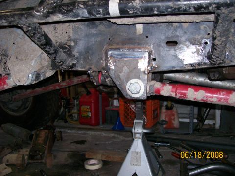 1984 Ford Bronco - new rad arm brac.