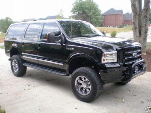 2005 Ford Excursion “Dadzbus”