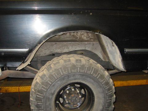 1992 Ford Bronco - The new wheel well... uh oh, what to do about the dual wall body???