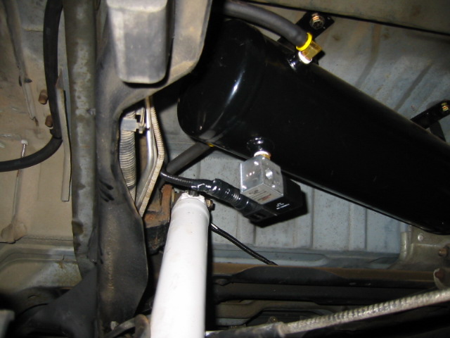 Tank w/ solenoid for drain