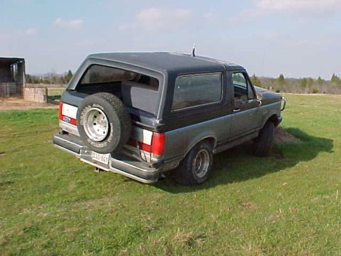 1991 Ford Bronco - stuffin the rear