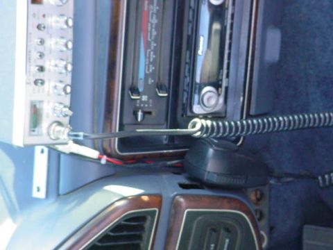 1991 Ford Bronco - hole was there on the side, so i jus tdecided to use it. i'm gonna get a clip for the the mic to cover the hole later on...