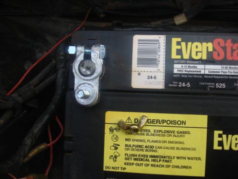 1983 Ford Bronco - I put the new battery connector in place. i used a socket and tapped it home with a hammer.