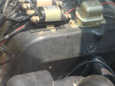 1983 Ford Bronco - I get these power taps from chevy trucks and suburbans at the junk yard. i needed to find a spot that was out of the way and flat and large…