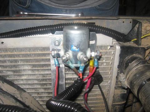 1988 Ford Bronco - a close pic of the CDR