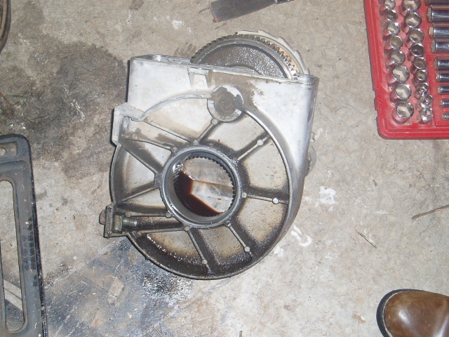 You can see here where the Drum seal had been leaking. The seal was fine but the bushing had been set to far into the case not leting it seal properly. The spec is to set the bushing .0190" recessed, this was about .0210 not letting it seal right. I reset the seal at .0180'' for a good seal. No new parts were need luckly.