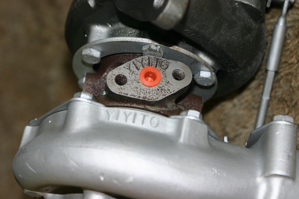 Turbocharger with YIYITO branding