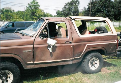 1983 Ford Bronco - I didn't even notice that my collarbone was broken - I was just mad that I had messed up my truck. After ~4hrs. in the "Emergency&quot…