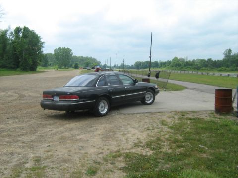1988 Mercury Grand Marquis - bobert pulling up for his 1st run at Lapeer.