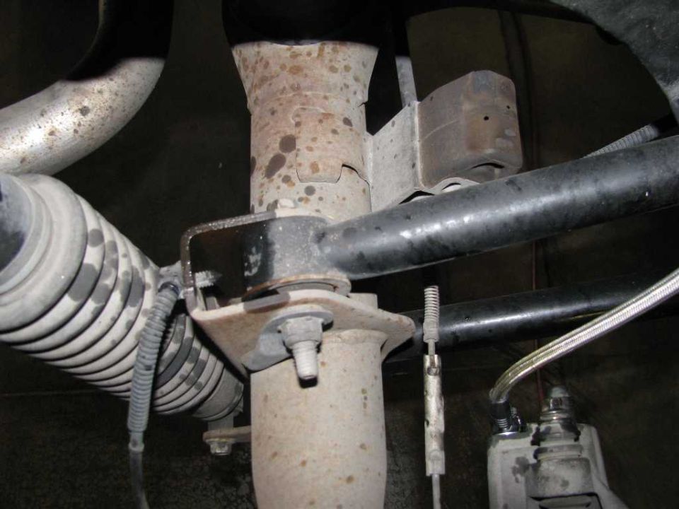 Top-down view of the installed brake line.