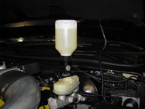 2003 Mercury Marauder - Bleeding the brakes.