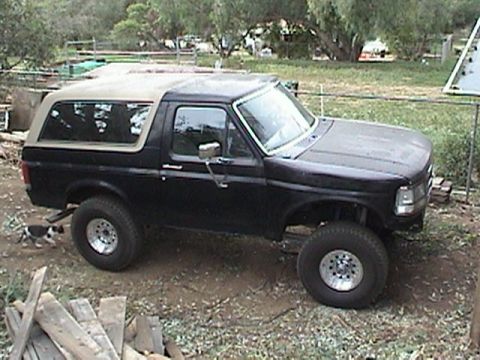 1991 Ford Bronco photo