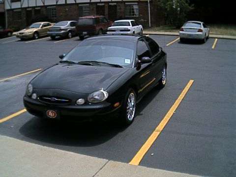 2000 Ford Taurus
