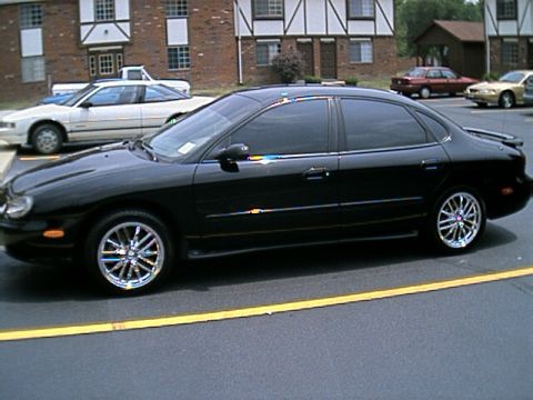 2000 Ford Taurus - I wish now that I had taken pics on the inside of the car with my stereo installation, but I never thought of it at the time. I traded this…