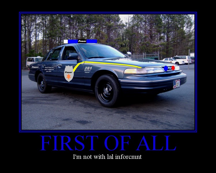 Dark blue police car, 3q-front view, with "Poser" text on light bar