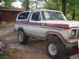 1979 Ford Bronco - This 1978 Ford Bronco has a lifted suspension and large off-road tires.