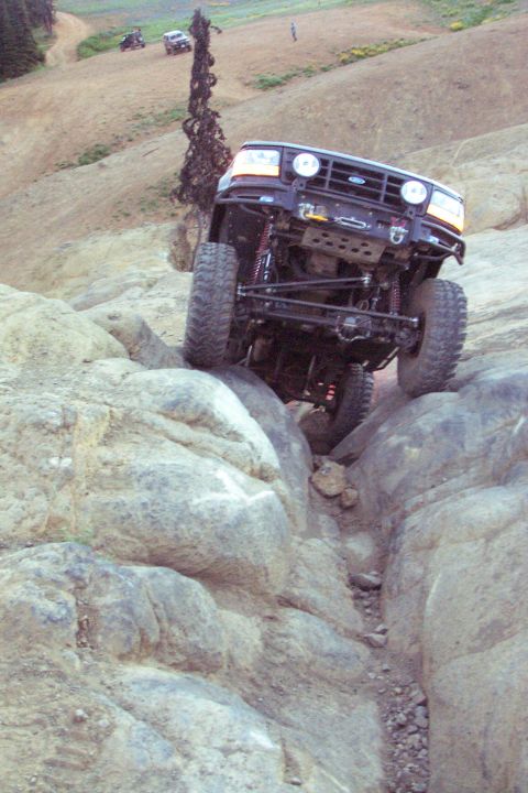 1996 Ford Bronco - Greg attempting V-Notch at Funny Rocks (7/12/2008)