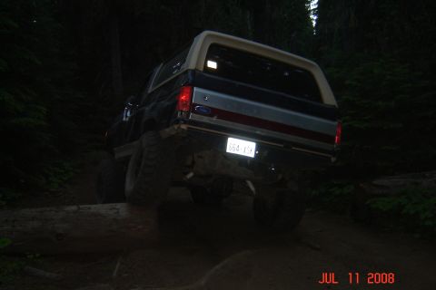1978 Ford Bronco - Mike posin