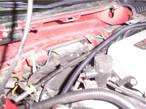 1998 Ford Taurus - EEC or PCM location