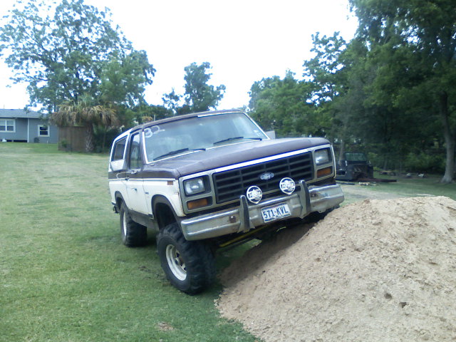 1982 Ford Bronco “Broncage”