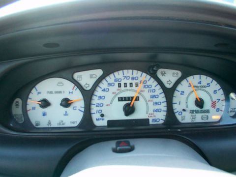 1998 Ford Taurus - The dashboard gauges of a 1998 Ford Taurus show 11,111 miles on the odometer.