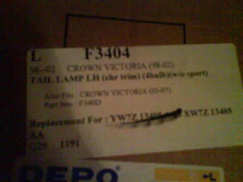 2003 Ford Crown Victoria - Packaging for a Crown Victoria tail lamp, listing fitment years and part numbers.