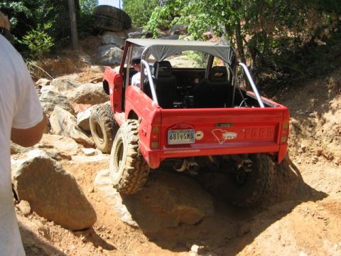 1995 Ford Bronco - This 1995 Ford Bronco navigates a challenging rocky off-road course.