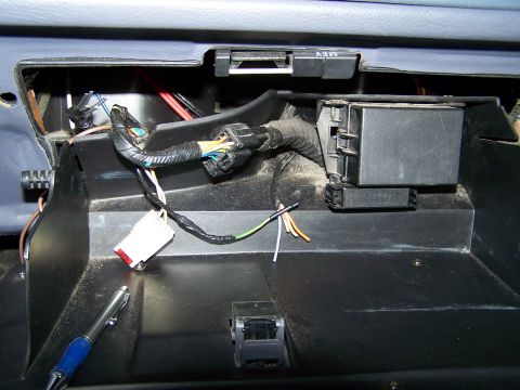 2002 Ford Crown Victoria - Auxiliary fuse box in the glove compartment