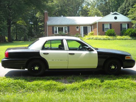 2000 Ford Crown Victoria