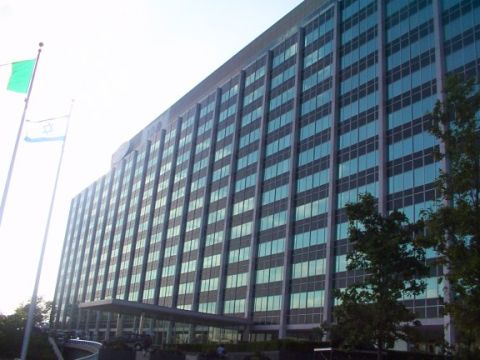 1998 Ford Taurus - Ford HQ