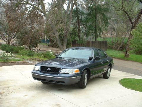 1998 Ford Crown Victoria “Vicky”