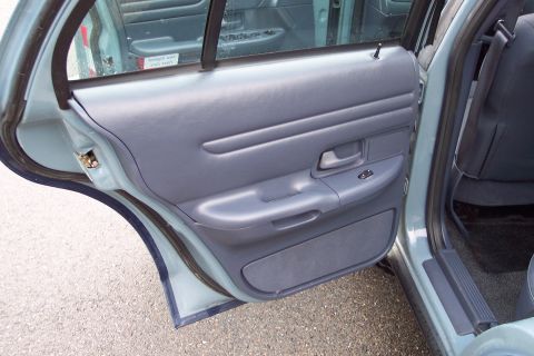 2001 Ford Crown Victoria