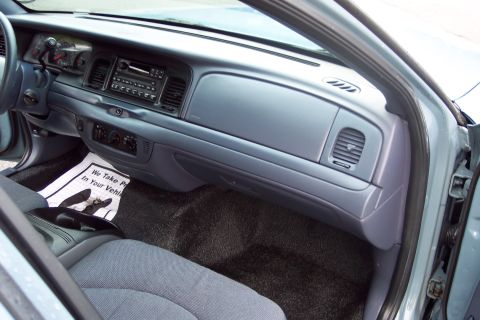 2001 Ford Crown Victoria