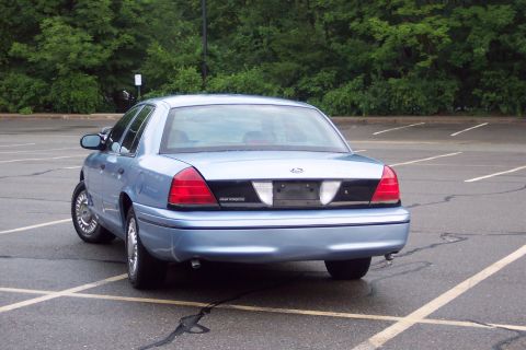 2001 Ford Crown Victoria